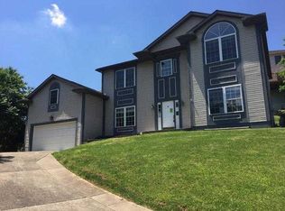 30 Hidden Cv, Charleston, WV 25313