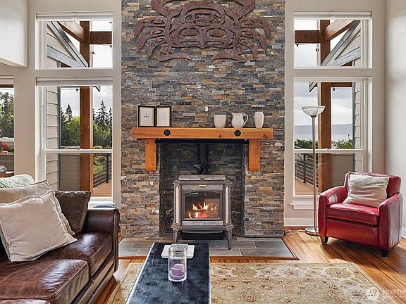 4th image of 3576 S Camano Drive