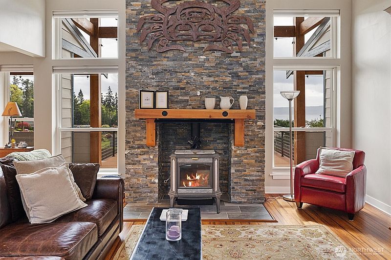 4th image of 3576 S Camano Drive
