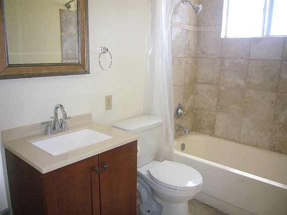 5th image of 4761 Mansfield St APT 1