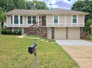 6405 Acuff St, Shawnee, KS 66216