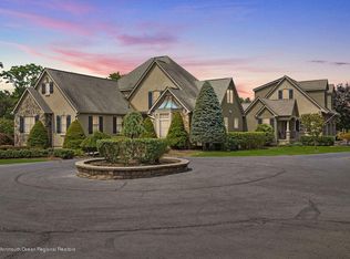 4 Carole Ct, Manalapan, NJ 07726