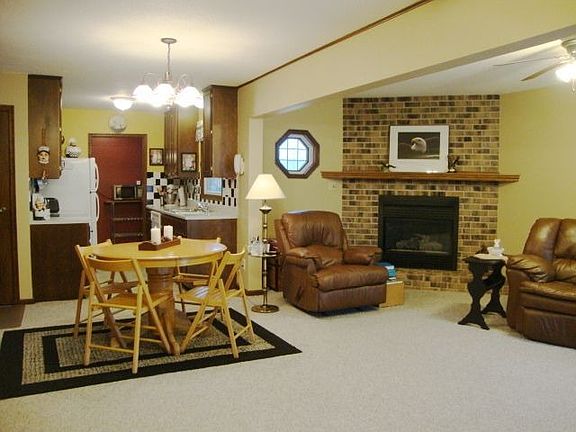 Main Floor Familyroom
