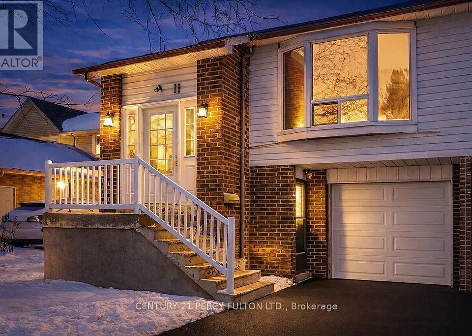 1st image of 11 Bay Crest Dr