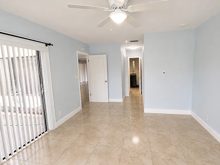 22384 Palomita Dr — Photo 17