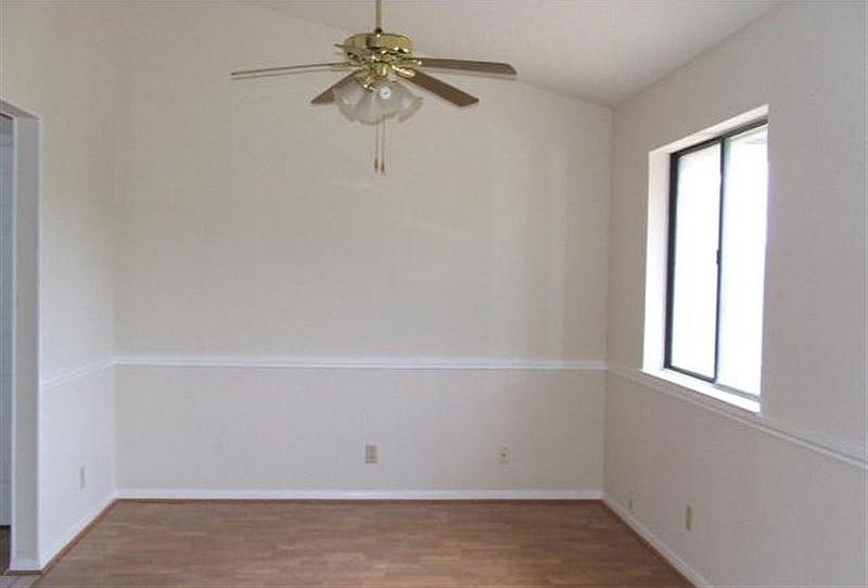 2nd image of 4815 Bramblewood Dr
