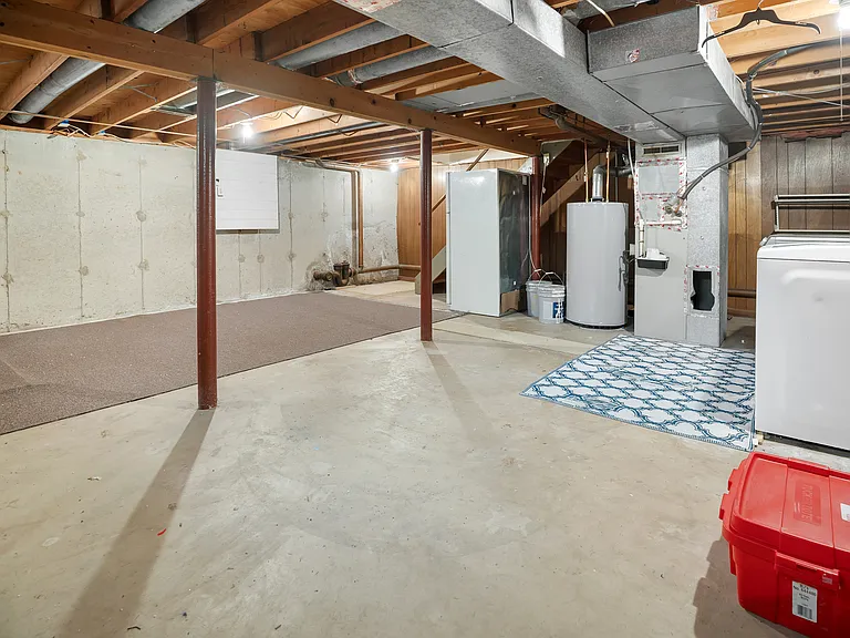 114 E Poplar Dr #B — Photo 20