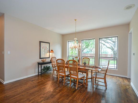 4th image of 3723 Colony Woods Dr