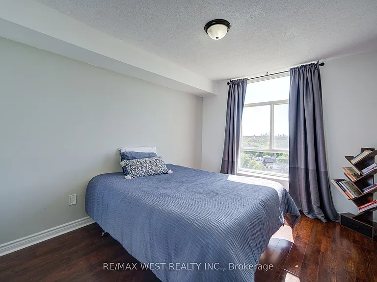 3559 Eglinton Ave W #1309 — Photo 24