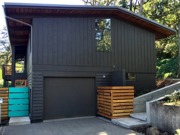 2995 Charnelton St, Eugene, OR 97405