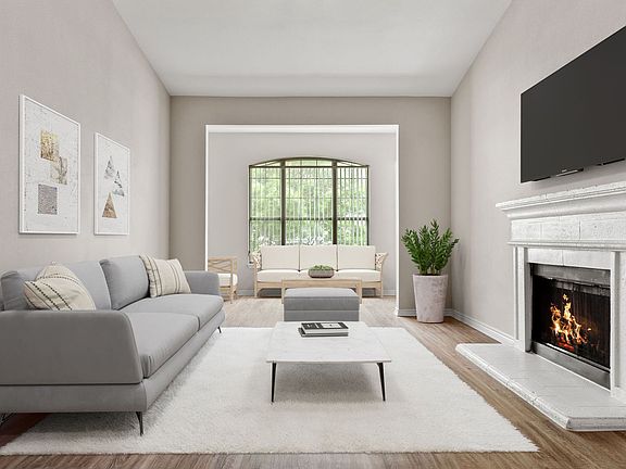 4th image of 2601 W 7th St #412
