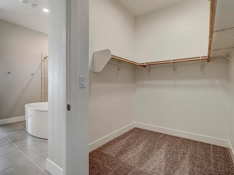 924 Solarium Dr — Photo 24