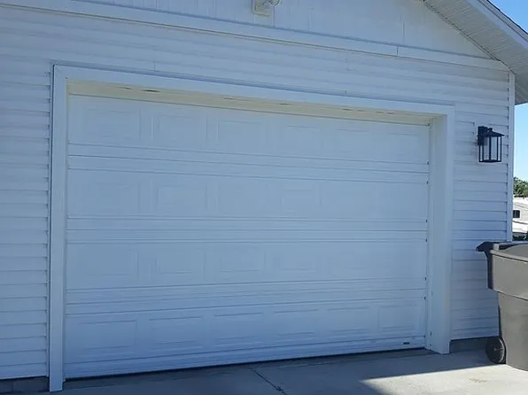 410 W Pine St, Shelley, ID 83274