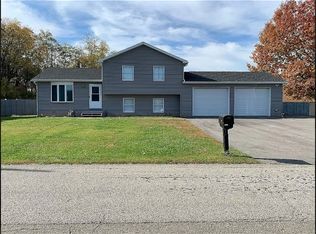 1950 Suzanne Dr, Erie, PA 16510