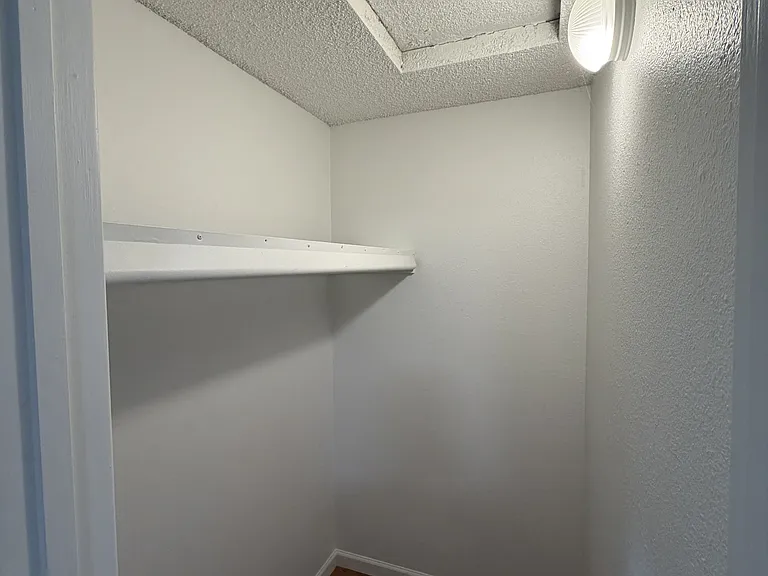 226 E 7th Ave #1 — Photo 8