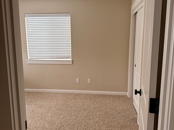 3rd image of 620 SW 171st Ave