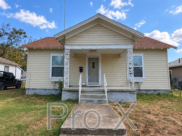 1825 Annie Baxter Ave