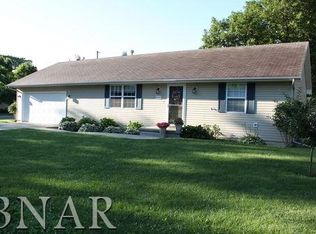 403 Magnolia St, Heyworth, IL