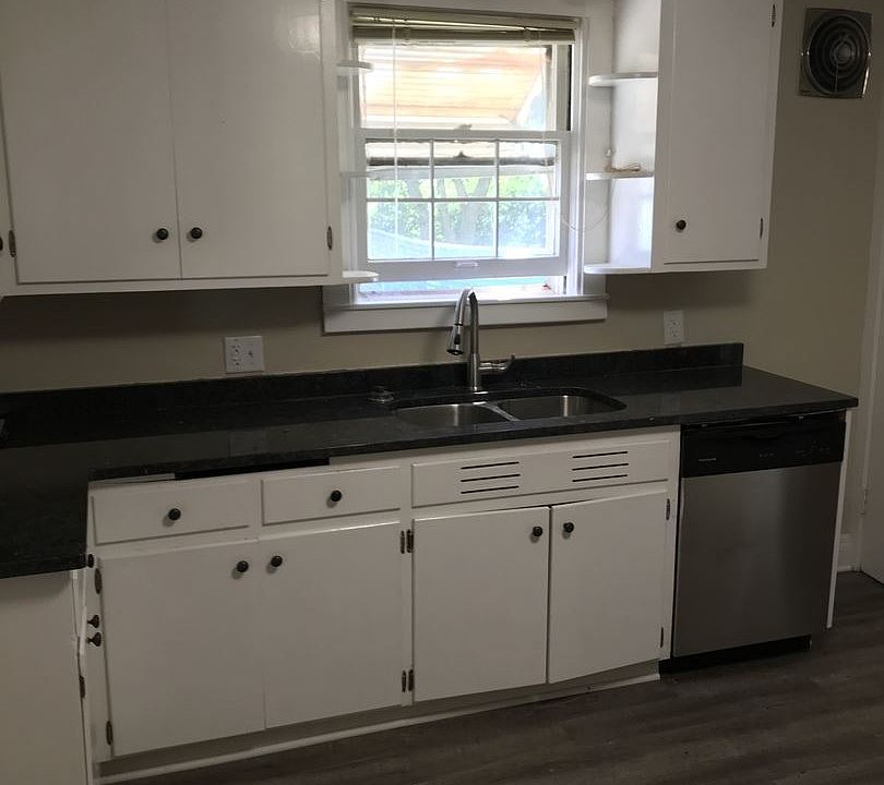 1st image of 1054 Edmund Ave