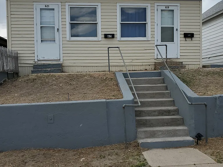 621 W Buffalo St — Photo 3