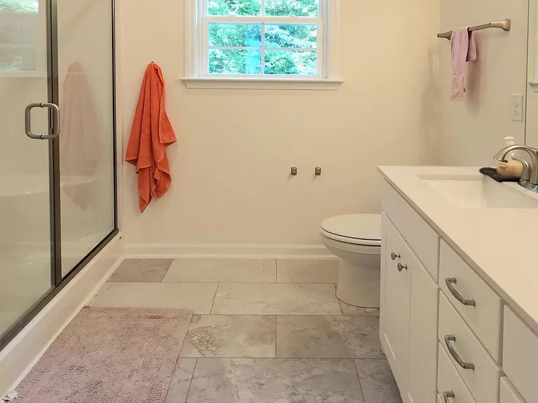 395 Oak Park Blvd — Photo 4