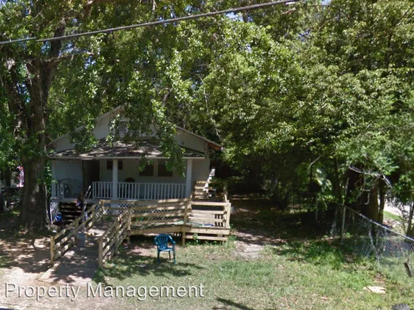1046 Dover St, Tallahassee, FL 32304