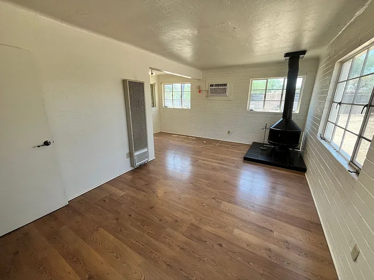 3124 E Pima St — Photo 2