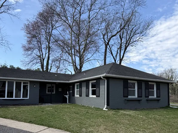 45 Meribrook Cir, Willingboro, NJ 08046
