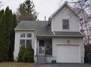 25 Rosemount St, Rochester, NY 14620