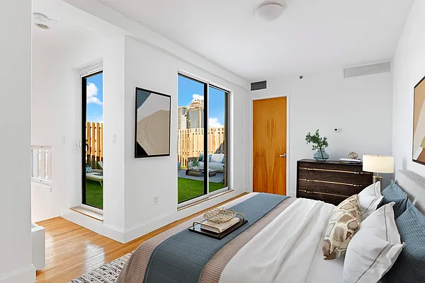 Rented by Compass | media 26