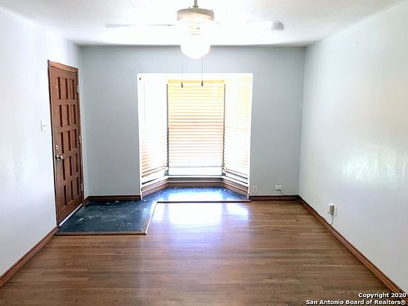 4th image of 327 Metz Ave