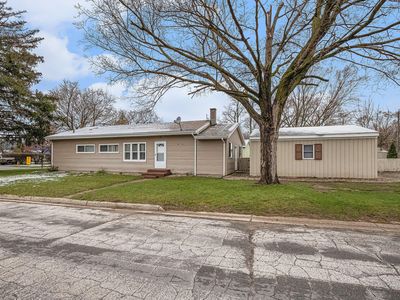 903 Maple St, Three Rivers, MI, 49093