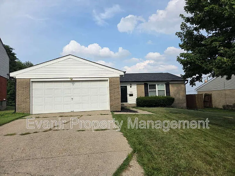 11884 Hamden Dr — Photo 1