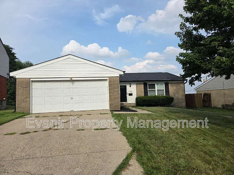 11884 Hamden Dr