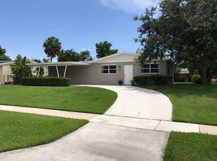 4400 Applecrest Dr, Palm Beach Gardens, FL 33410