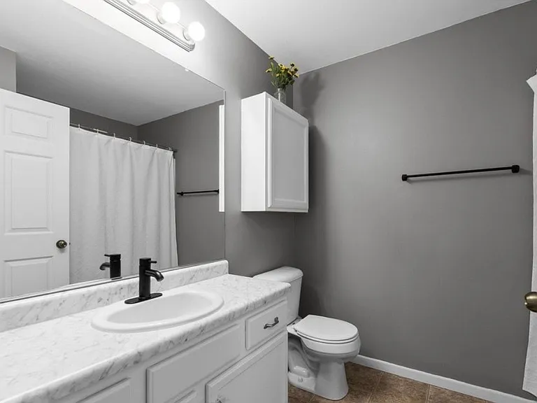 4912 S Klein Ave — Photo 8