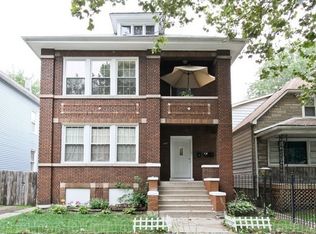 8226 S Marquette Ave, Chicago, IL 60617