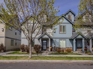 411 NW 25th St, Redmond, OR 97756