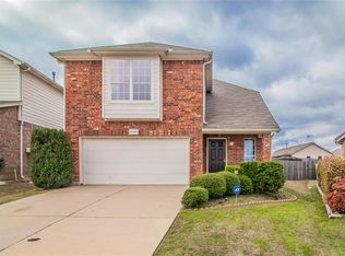 6345 Claire Dr, Fort Worth, TX 76131
