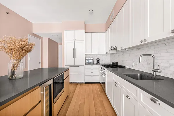 Rented by Sotheby's International Realty | media 12