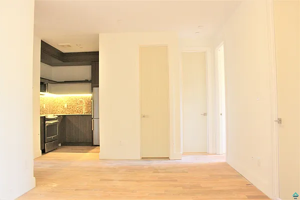 Rented by EXR | media 56