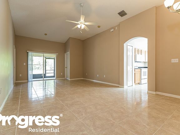 3rd image of 11716 Brenford Crest Dr