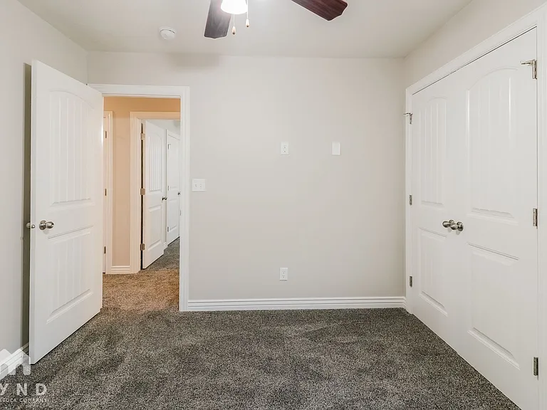 2251 E Maple Dr — Photo 9
