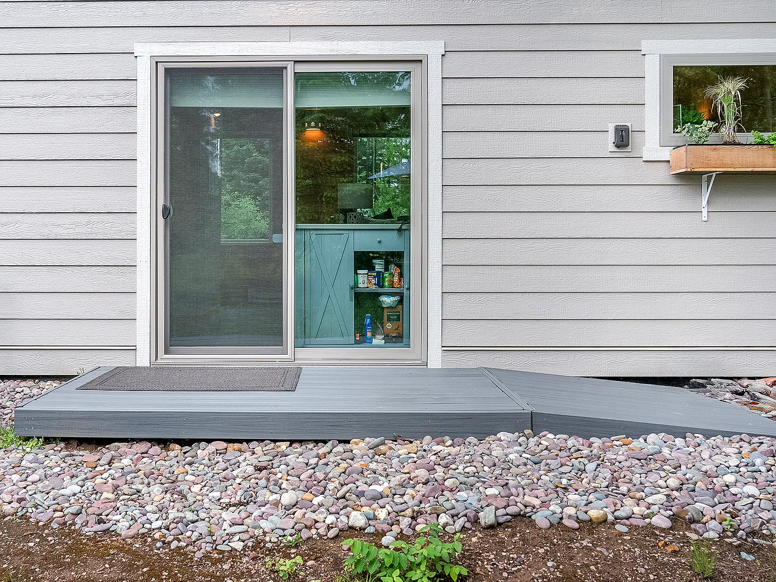 Studio, 512 sqft, $1,850 — Photo 2