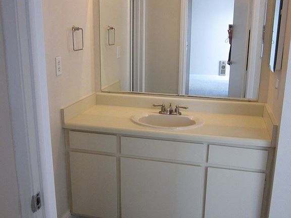 4th image of 3266 Ashford St Unit K
