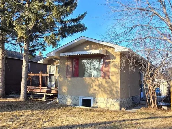 3431 S 30a Ave SE, Calgary, AB T2B 0H7