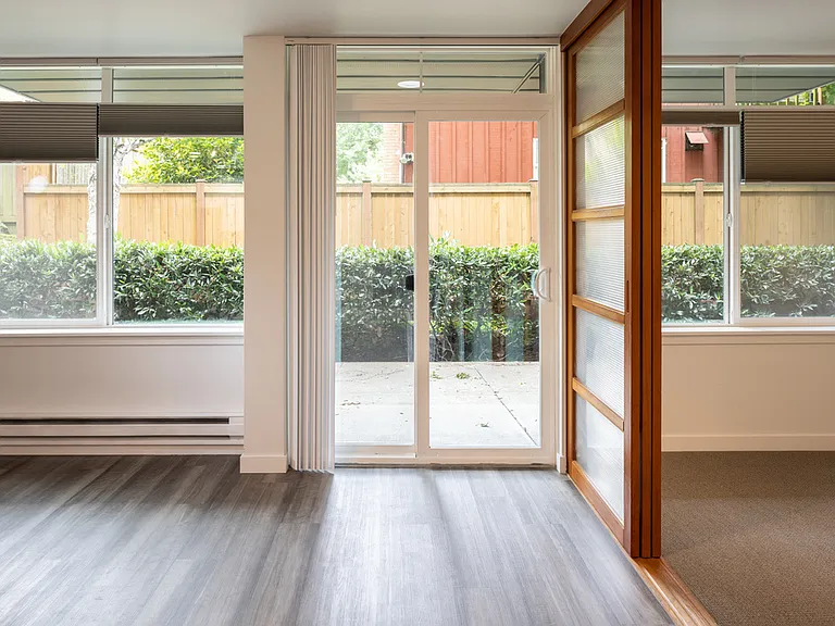 Interlake Place — Photo 27