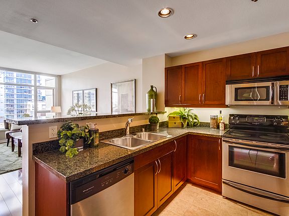 2nd image of 427 9th Ave Unit 508