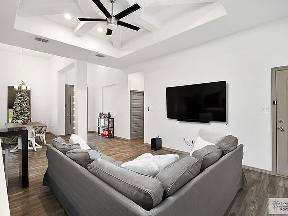 4th image of 16906 Crystal Ln