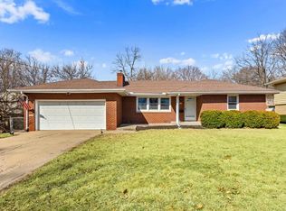 2119 W Westbrook Dr, Peoria, IL 61614